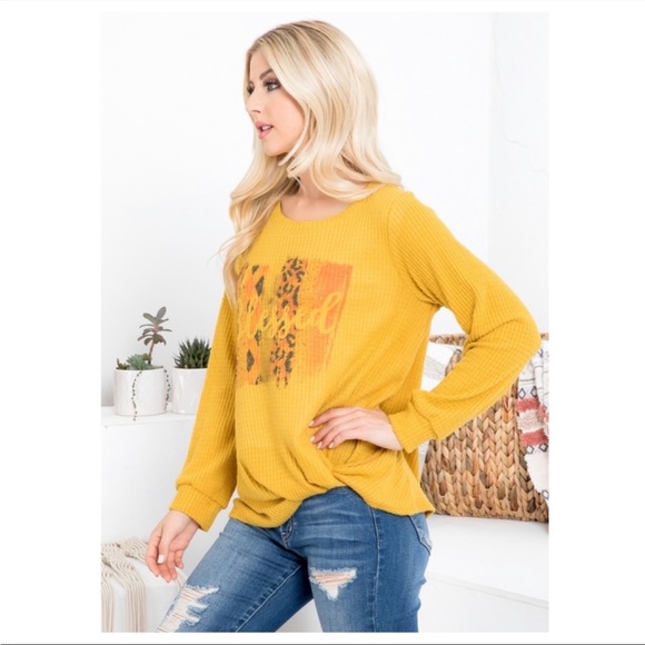 Super Soft Blessed Shirt in Mustard Yellow, M NEW 🎉 - Picture 4 of 10